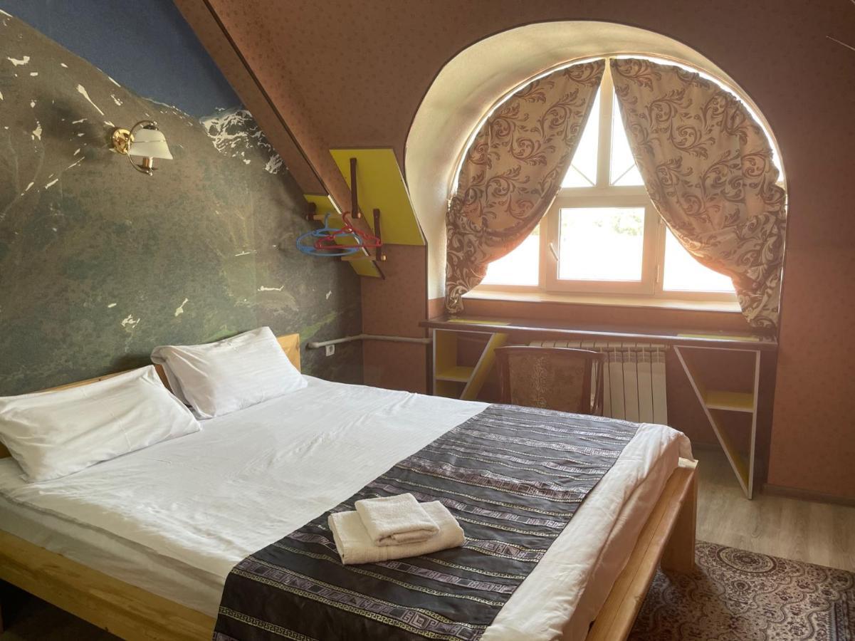 Hotel Eco House Osh Exterior foto